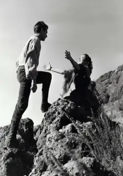 Грозовой перевал (1939) через торрент скачать Грозовой перевал (1939) фильм через торрент скачать