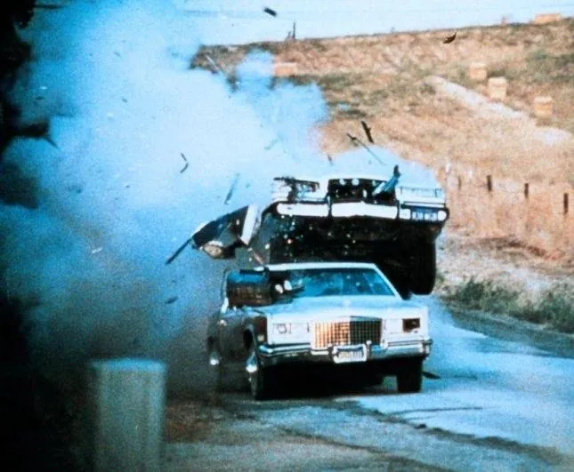 Угнать за 60 секунд (1974) через торрент скачать Угнать за 60 секунд (1974) фильм через торрент скачать