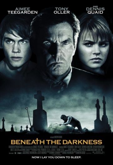 Скачать Сквозь тьму (2011)