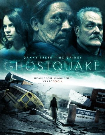 Скачать Призрак в школе (2012)
