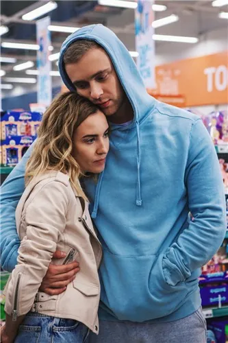 (НЕ)идеальный мужчина (2020) торрент