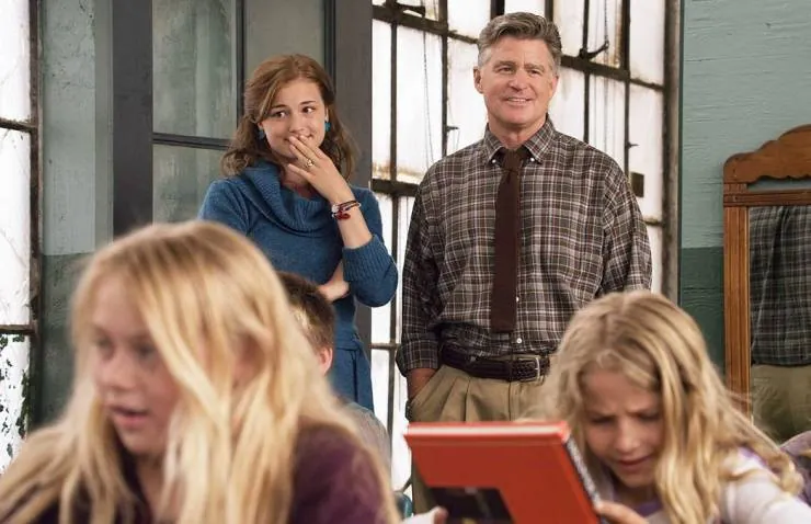 За школьной доской (2011) в хорошем качестве через торрент За школьной доской (2011) фильм в хорошем качестве через торрент