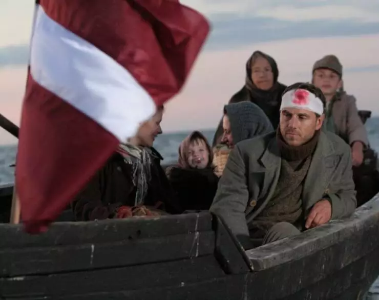 Танец на троих (2011) через торрент скачать Танец на троих (2011) фильм через торрент скачать