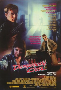 В опасной близости (1986) торрент