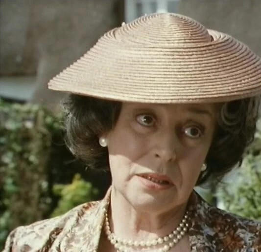 Мисс Марпл Агаты Кристи: Убийство в доме викария (1986) через торрент скачать Мисс Марпл Агаты Кристи: Убийство в доме викария (1986) сериал через торрент скачать